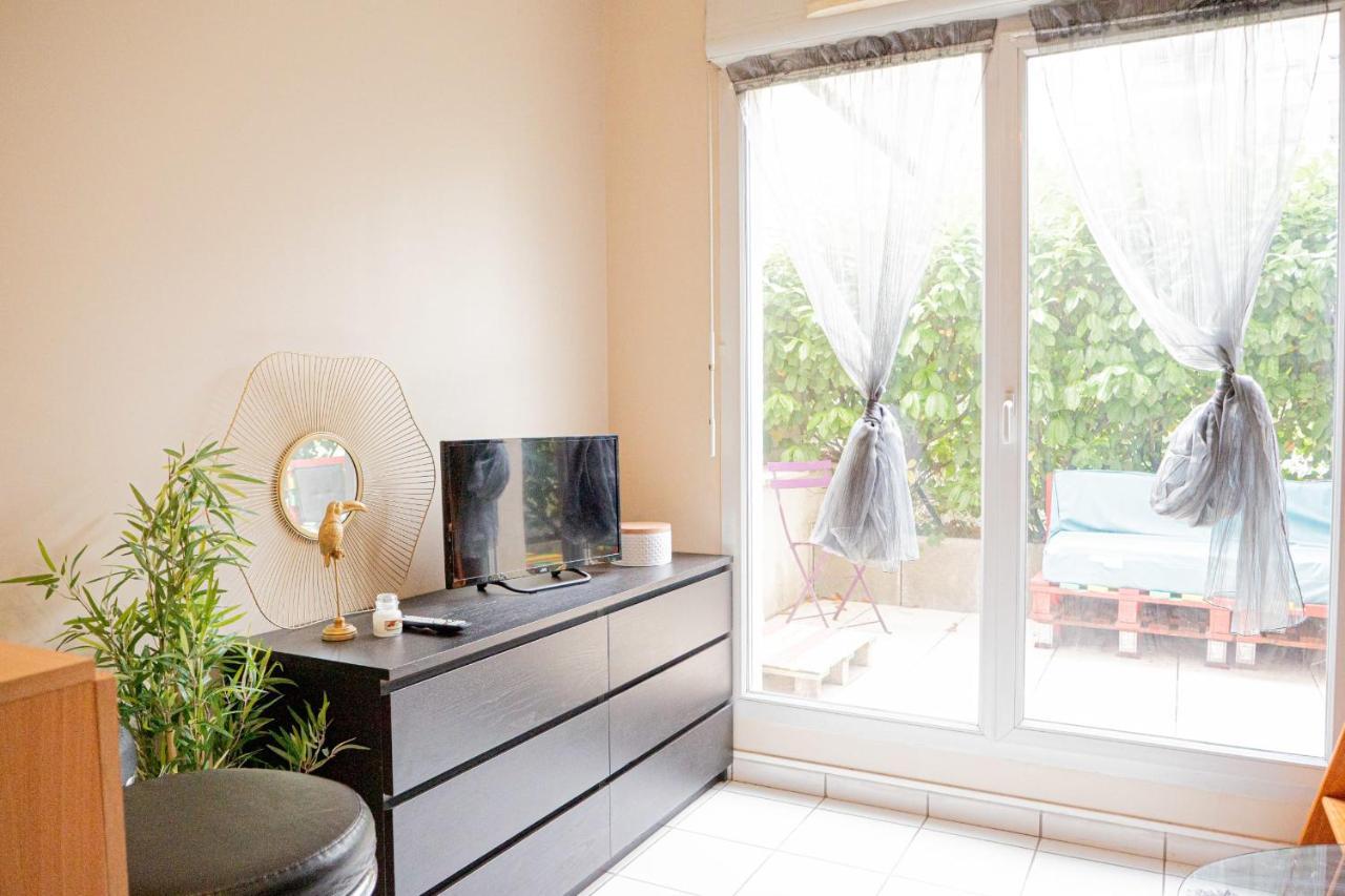 Appartamento Charming studio near JEAN MACÉ Lione Esterno foto